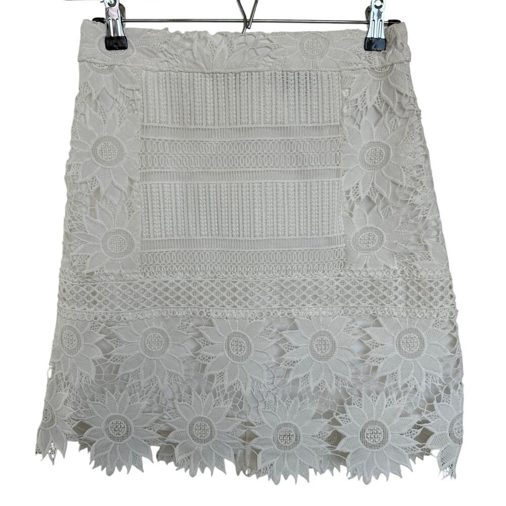 Topshop White Lace Crochet Floral Mini Skirt Boho Festival Size 6Tall EUC